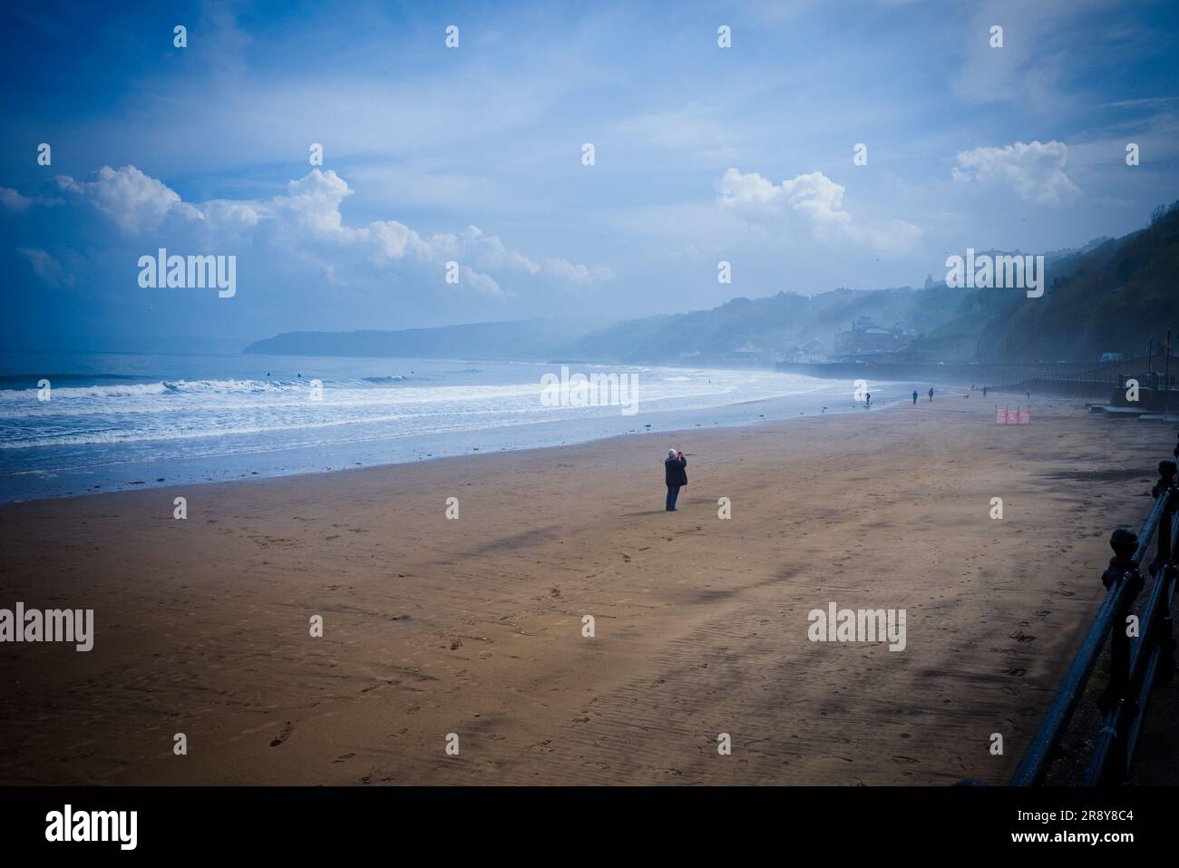 Vista suggestiva della Scarborough Spa e della spiaggia di South Bay Foto Stock