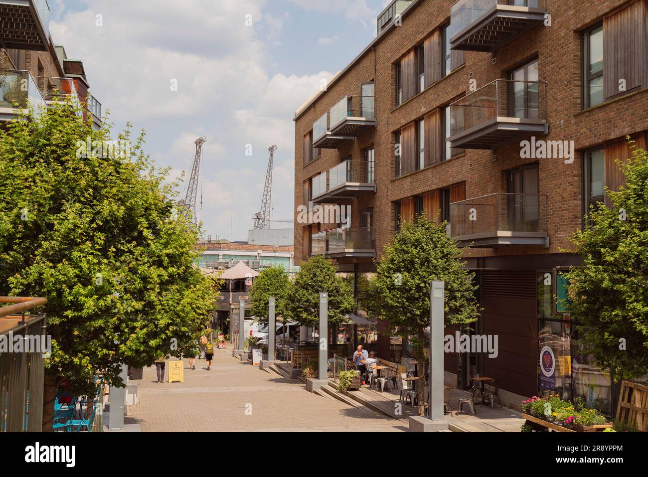 Wapping Wharf nel porto galleggiante nel centro di Bristol, Inghilterra, Regno Unito Foto Stock