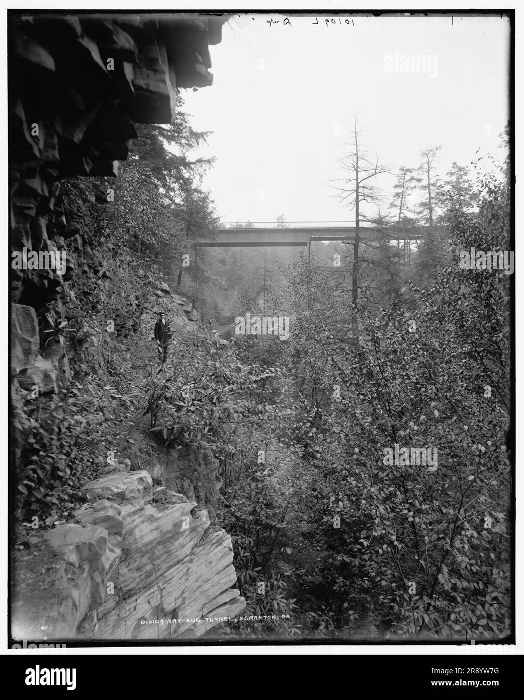 Nay Aug tunnel, Scranton, Pa., tra il 1890 e il 1901. Foto Stock