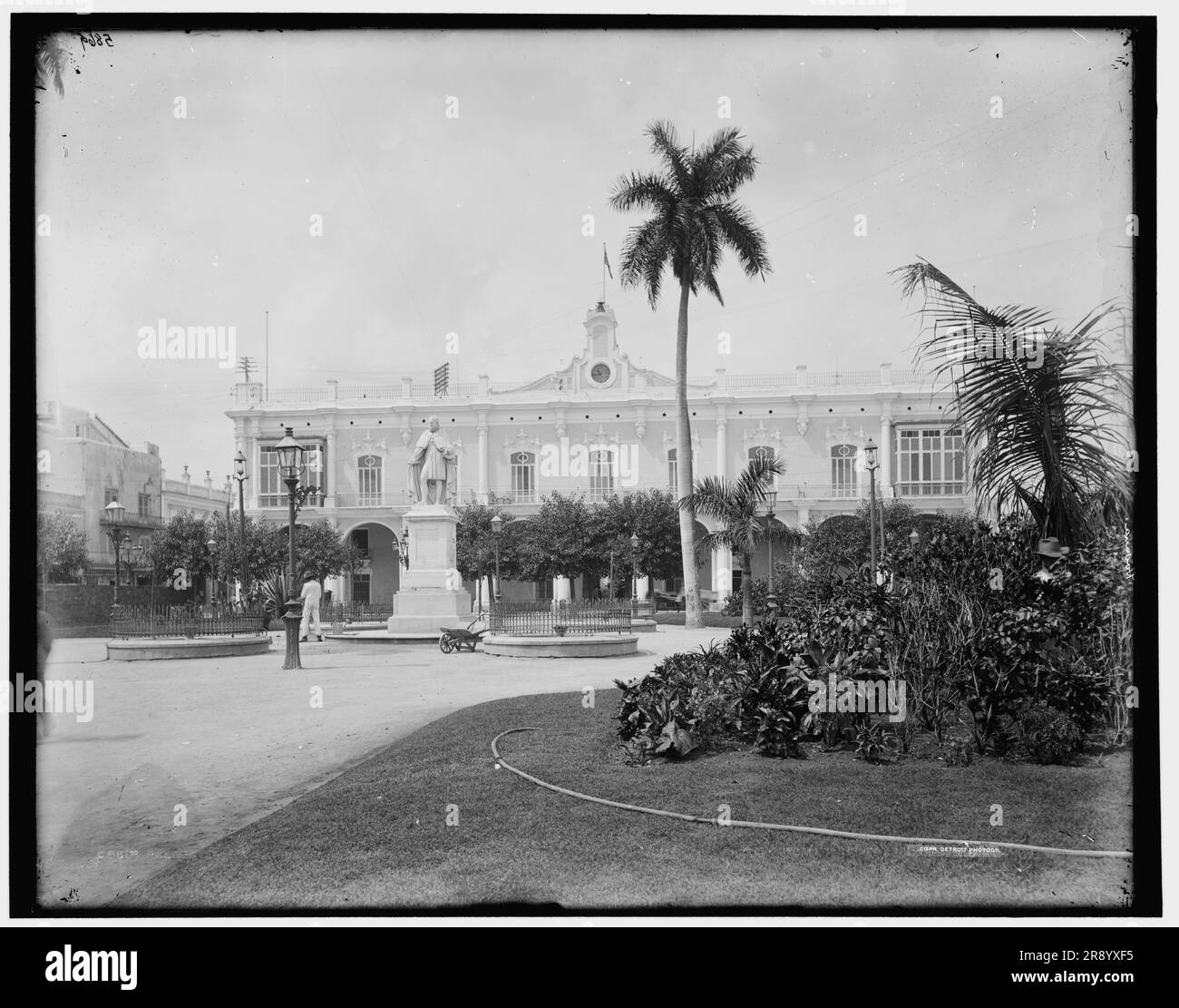 Palazzo del Governatore, l'Avana, c1900. L'edificio è stato progettato da Antonio Fern&#xe1;ndez de Trebejos y Zald&#xed;var, costruito con il lavoro degli schiavi e completato nel 1792. In seguito rinominato Palacio de los Capitanes Generales, sede del Museo della città dell'Avana. Foto Stock