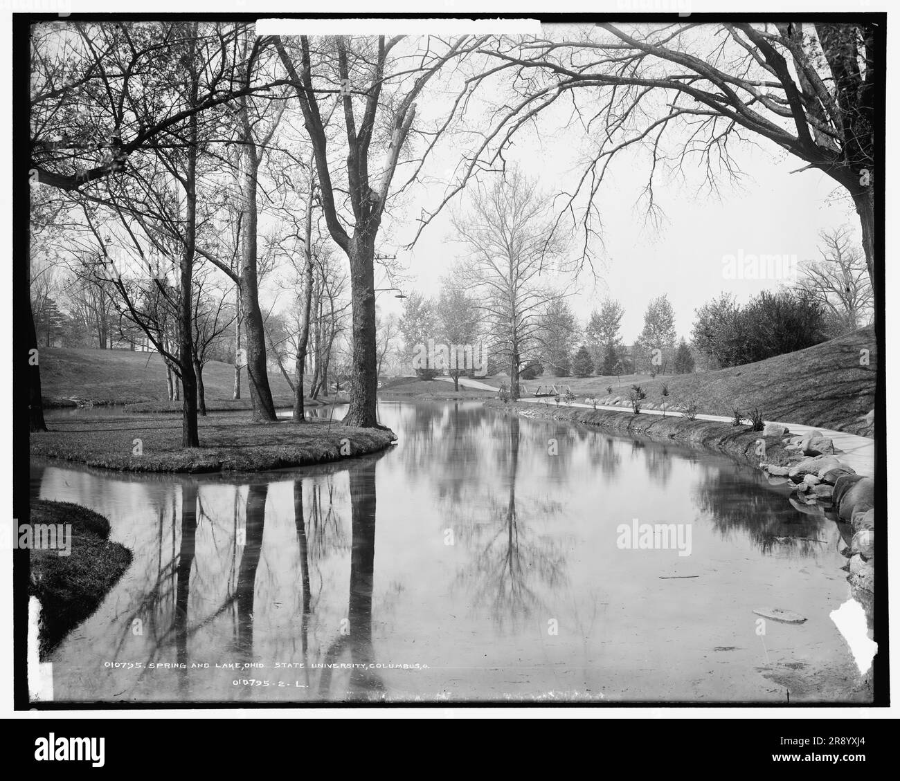 Spring and Lake, Ohio State University, Columbus, Ohio, c1904. Foto Stock