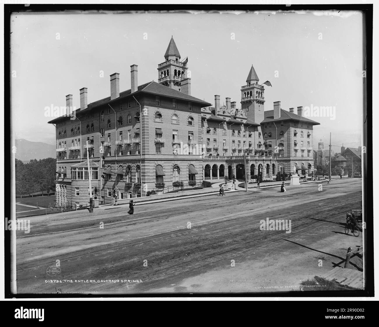 The Antlers, Colorado Springs, c1901. Hotel progettato in stile rinascimentale italiano da Varian e Sterner, e costruito da William Jackson Palmer vicino alla Denver and Rio grande Western Railway (D&amp;RGW), che Palmer aveva co-fondato nel 1870. Foto Stock