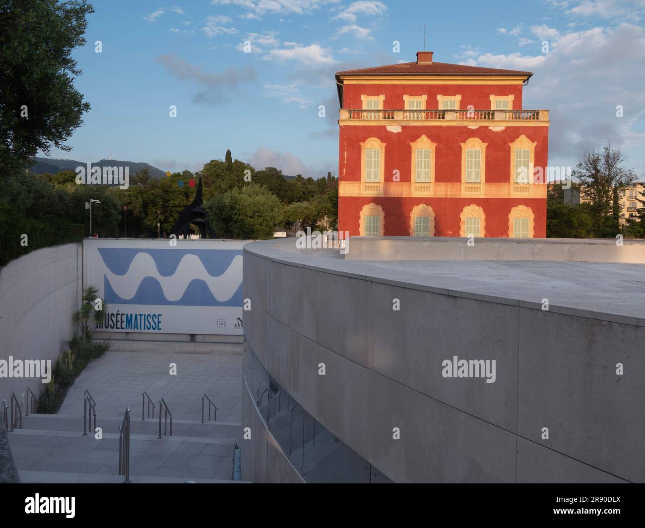 Ingresso al museo Matisse (Musee Matisse de Nice) situato nel Jardin des Arènes de Cimiez. Nizza, Francia - 7 giugno 2023. Foto Stock