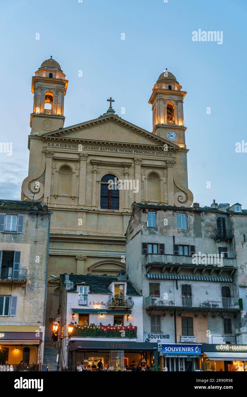 Bastia, Eglise Saint Jean-Baptiste, Restaurants am Hafen, Korsika, Frankreich, Europa Foto Stock