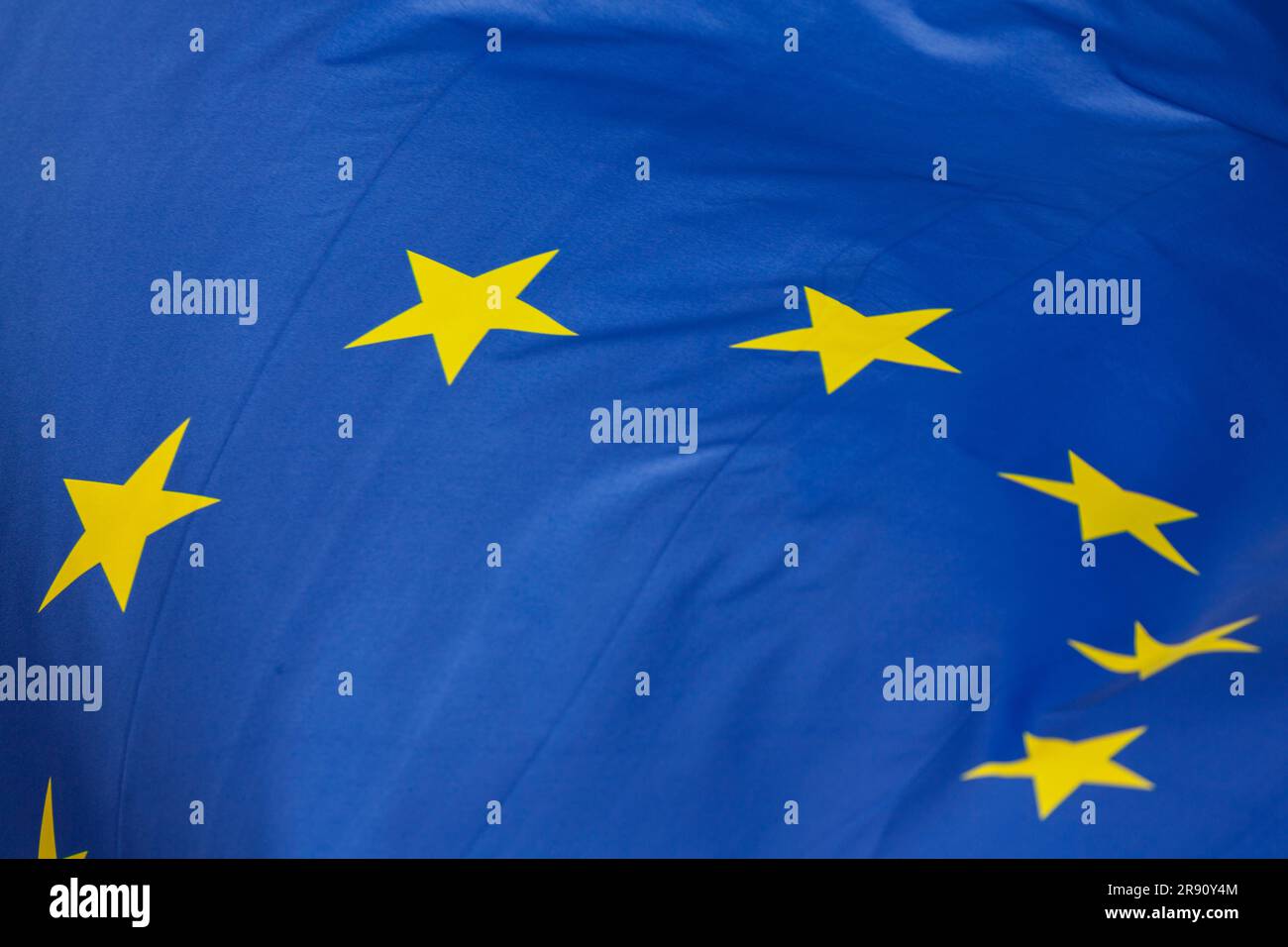 Bruxelles, Belgio. 23 giugno 2023. Nicolas Landemard/le Pictorium - illustrazioni di bandiere e simboli europei - 23/6/2023 - Belgio/Bruxelles/Bruxelles - bandiere europee nel quartiere europeo di Bruxelles. Crediti: LE PICTORIUM/Alamy Live News Foto Stock