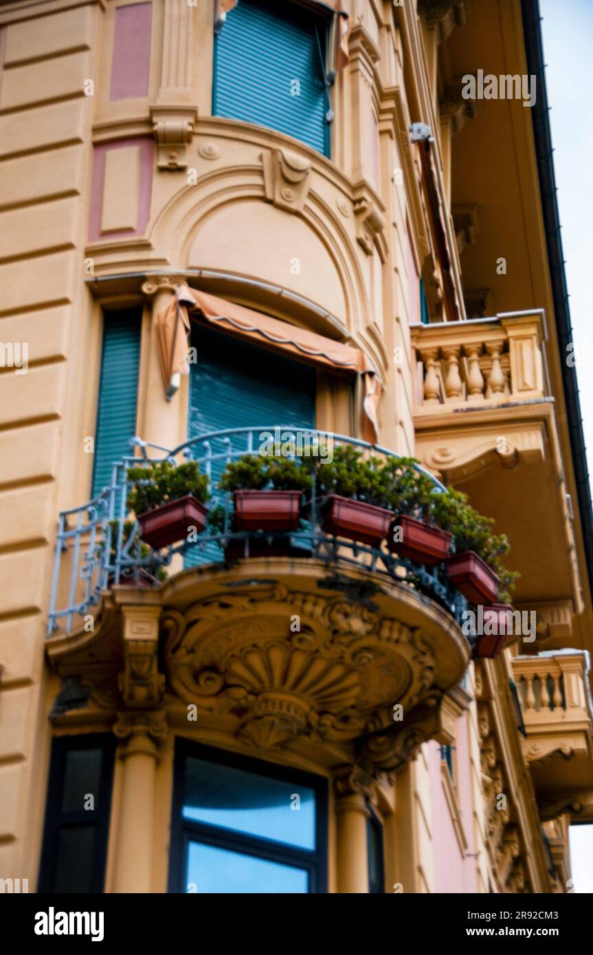 Eleganti dettagli architettonici a Rapallo, Italia. Foto Stock