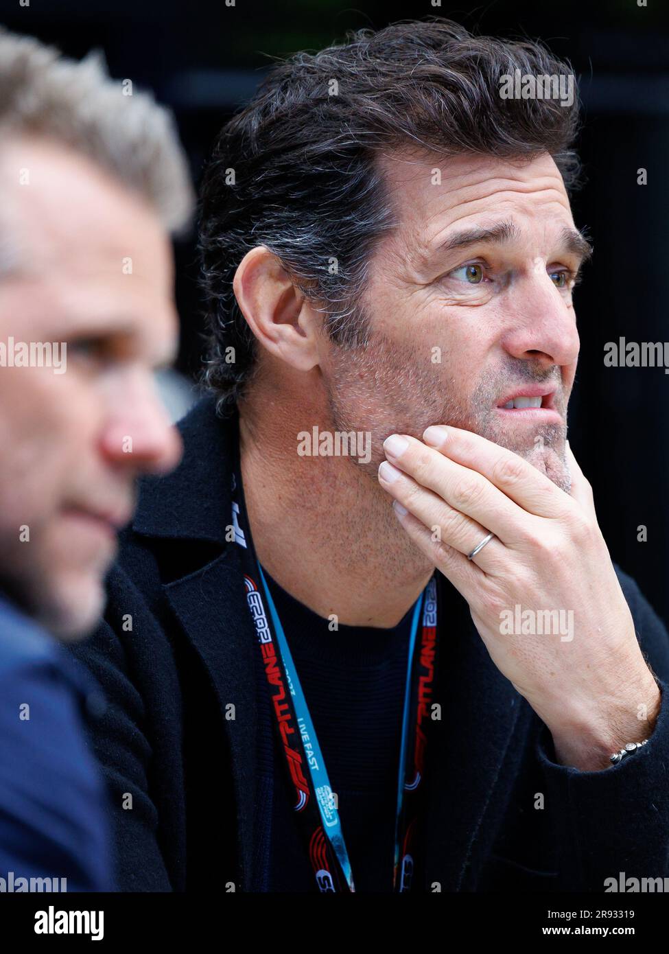 Mark Webber nel paddock al Gran Premio di Formula uno australiano all'Albert Park Street Circuit il 1 aprile 2023. Foto Stock