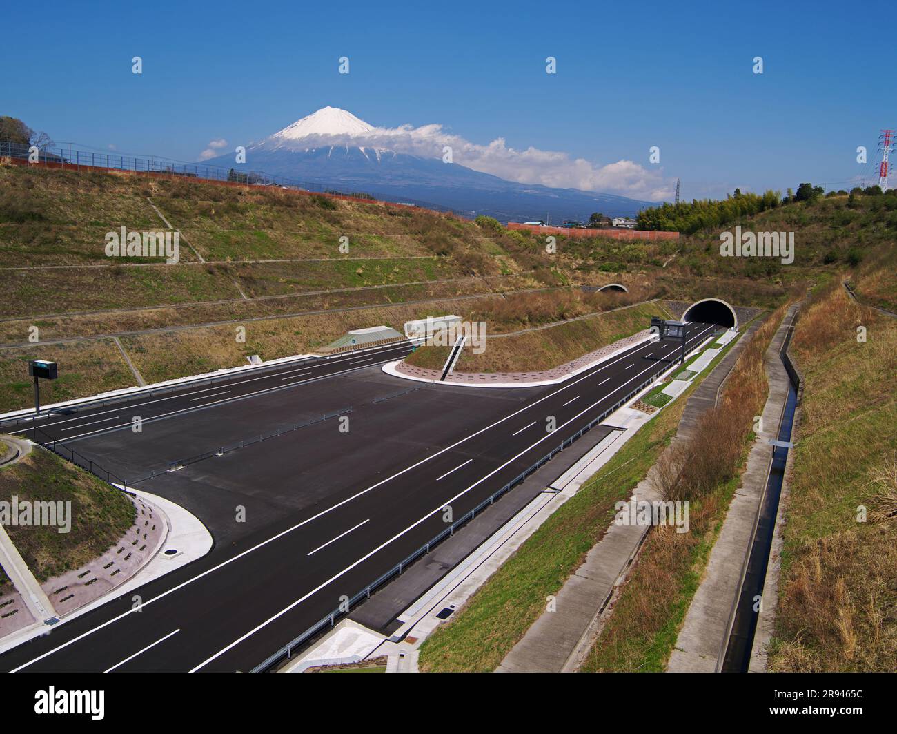 New Tomei Expressway e Mt. Fuji Foto Stock