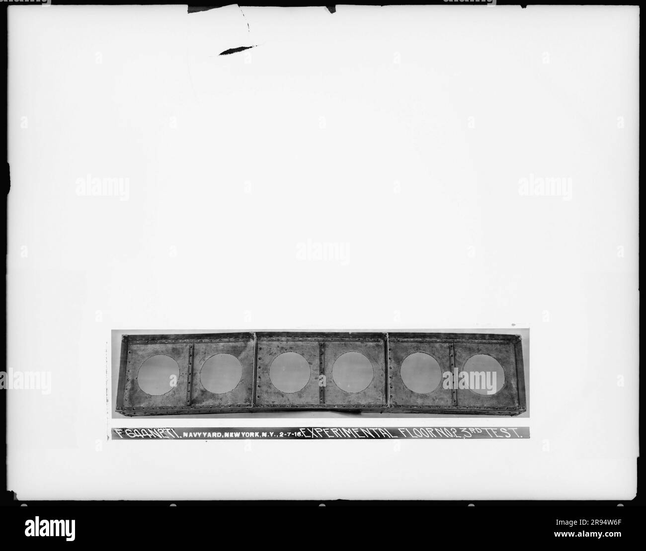 Piano sperimentale numero 2, 3a prova. Vetri negativi della costruzione e riparazione di edifici, strutture e navi presso il New York Navy Yard. Foto Stock