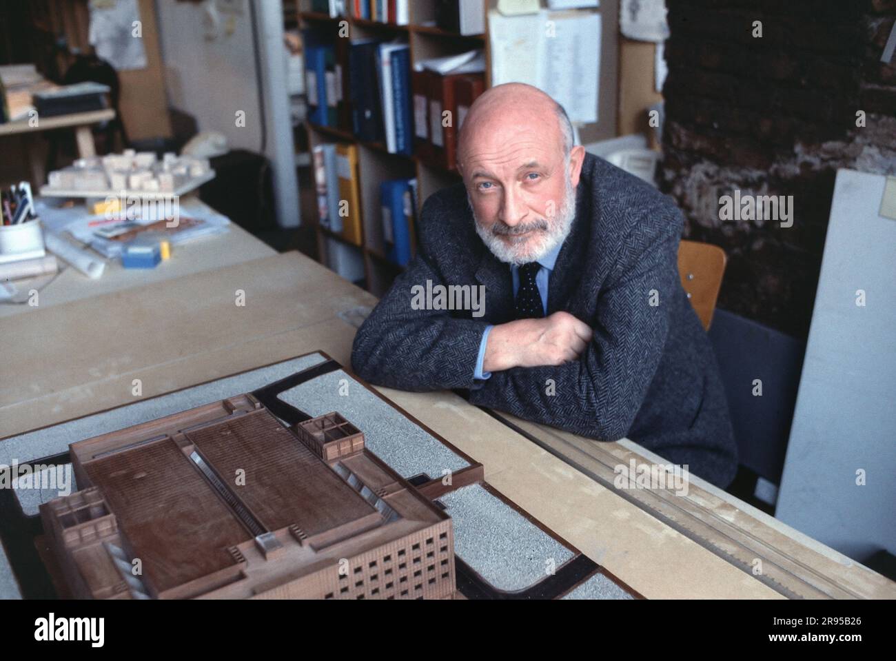 - L'architetto Vittorio Gregotti - l'architetto Vittorio Gregotti Foto Stock