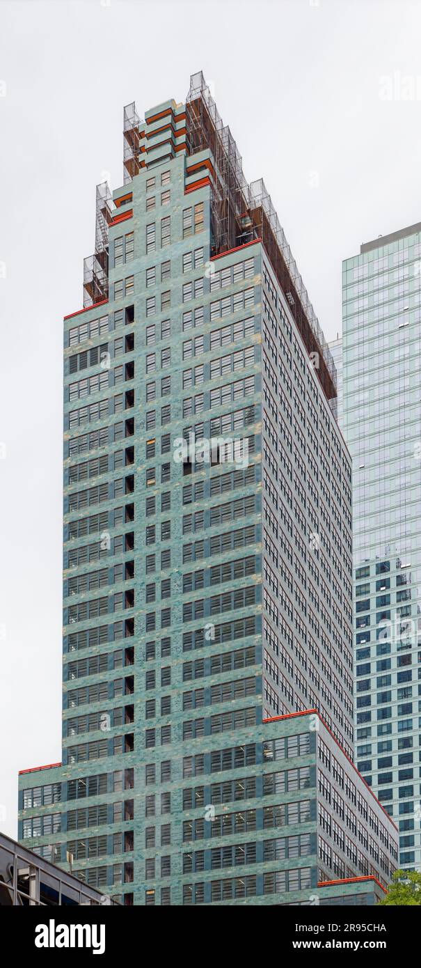 L'edificio McGraw-Hill del 1931, simbolo del blu-verde, combina Art Deco, stile internazionale e moderne nei suoi 33 piani rivestiti in terracotta. Foto Stock