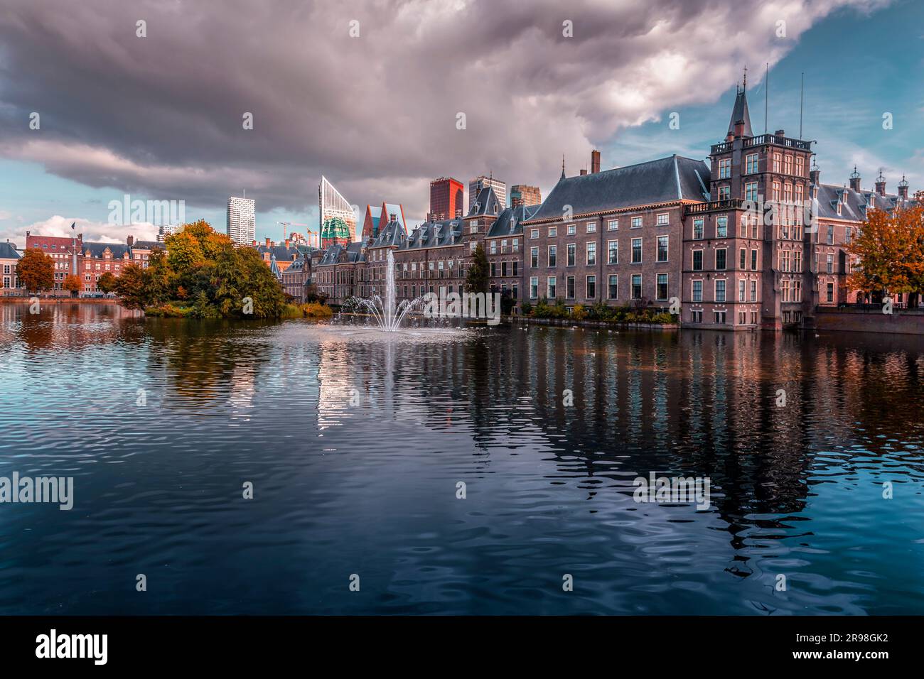 Lo storico edificio del parlamento olandese, Binnenhof a Den Haag (l'Aia), Paesi Bassi. Foto Stock
