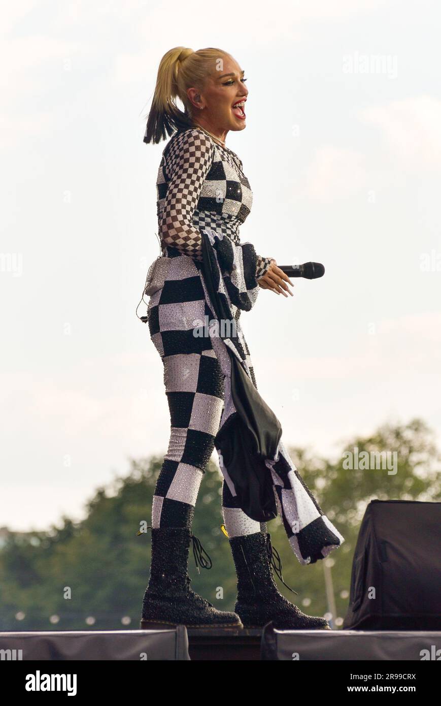 Londra, Regno Unito. 24 giugno 2023. Gwen Stefani Supporting Pink - Live in Hyde Park, London Credit: Graham Tarrant/Alamy Live News Foto Stock