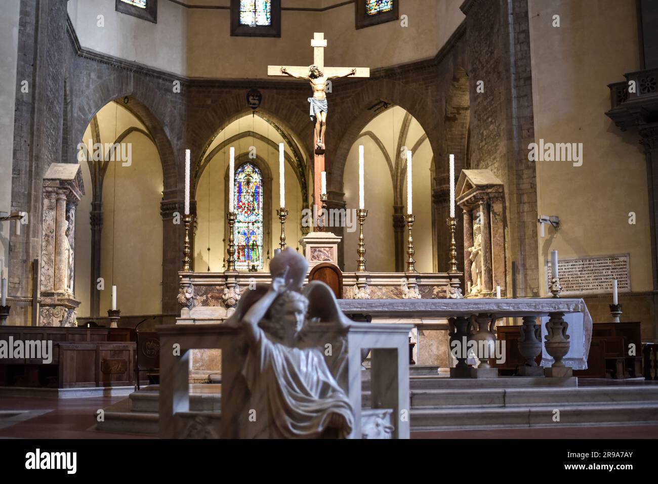 Firenze, Italia - 22 novembre 2022: Interno della cattedrale di Santa Maria del Fiore Foto Stock