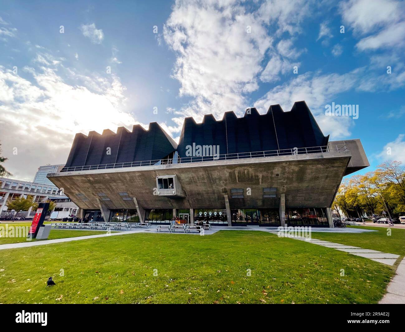 Delft, Paesi Bassi - 15 ottobre 2021: La Delft University of Technology, tu Delft o Technische Universiteit Delft, in olandese, è la più antica e l Foto Stock