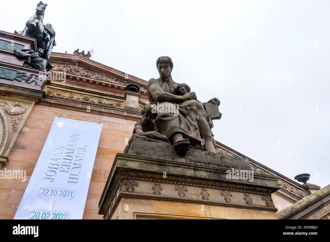 Berlino, Germania - 17 dicembre 2021: La National Gallery, Nationalgalerie è un museo d'arte del XIX, XX e XXI secolo, parte dello Stat di Berlino Foto Stock