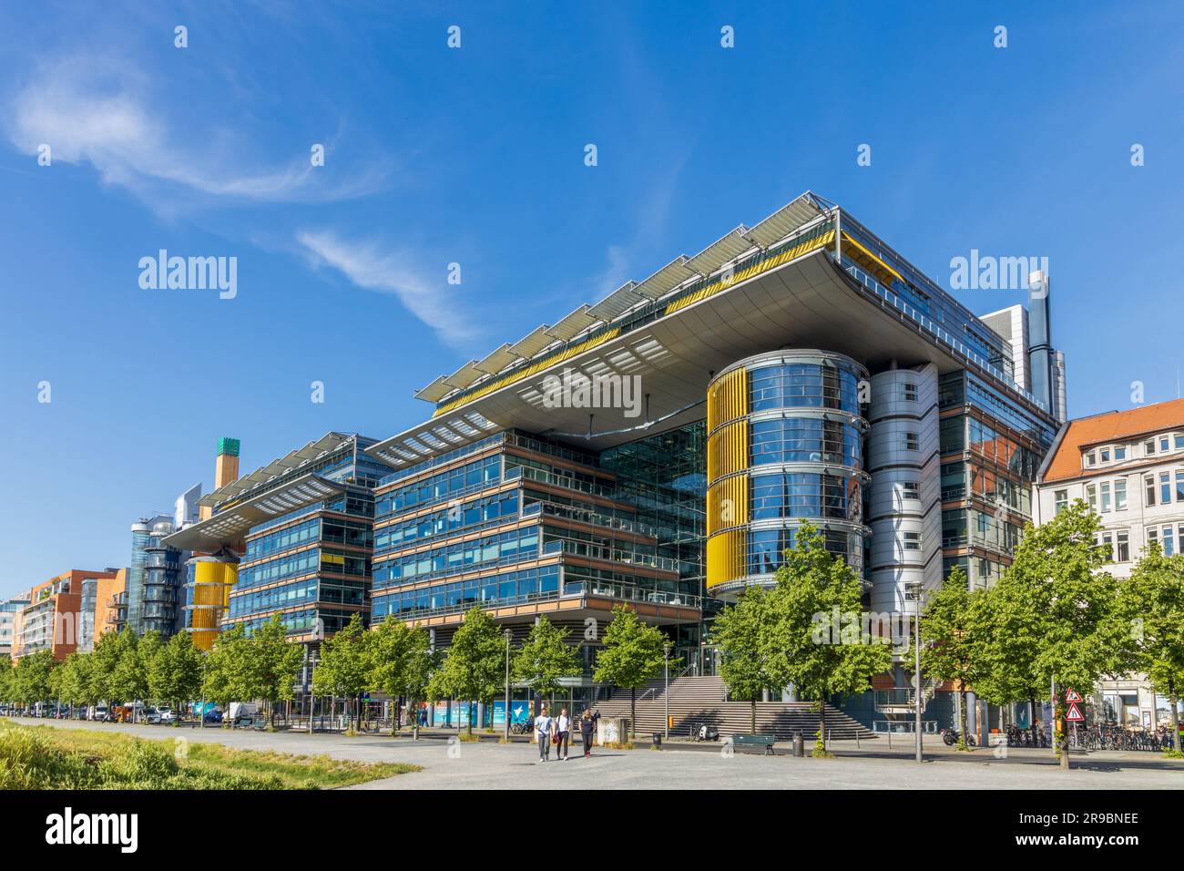 Berlino, Germania - 31 maggio 2023: Belle strade di Berlino in una giornata di sole. Edifici Daimler-Chrysler progettati da Richard Rogers Foto Stock