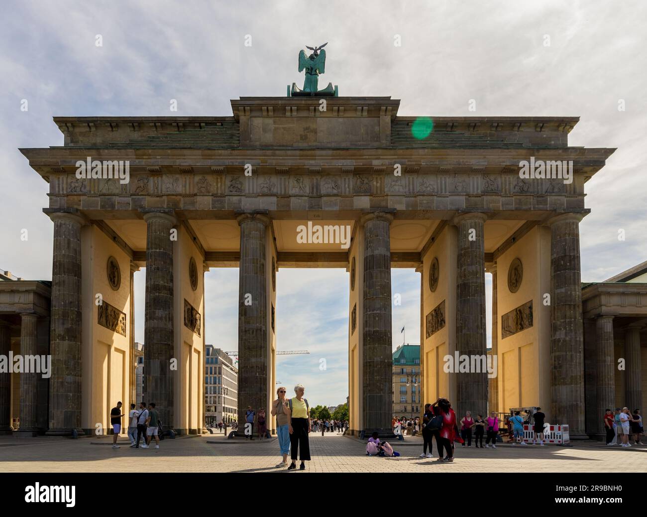 Berlino, Germania - 31 maggio 2023: Porta di Brandeburgo (Brandenburger Tor) nel centro di Berlino Foto Stock