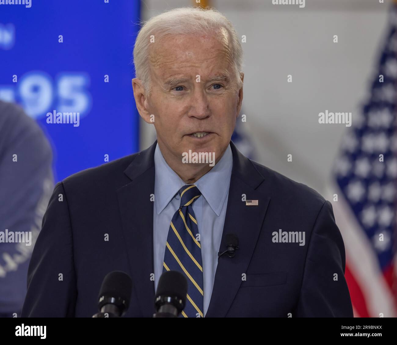 PHILADELPHIA, Pa. – 17 giugno 2023: Il presidente Joe Biden fa osservazioni in occasione di un briefing sugli sforzi di riparazione in seguito al crollo di una sezione della i-95. Foto Stock