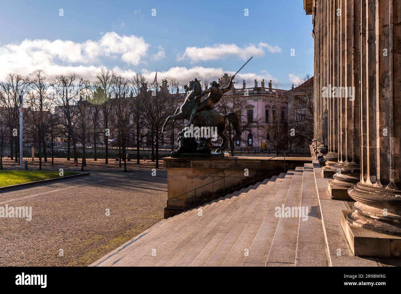 Berlino, Germania - 20 DEC 2021: La National Gallery, Nationalgalerie è un museo d'arte del XIX, XX e XXI secolo, parte dello Stat di Berlino Foto Stock