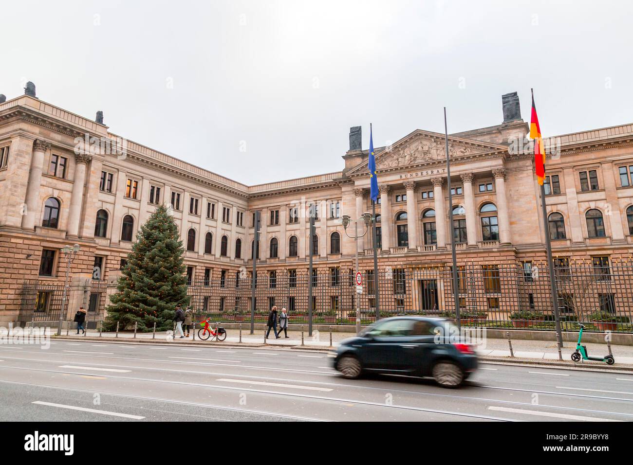 Berlino, Germania - 21 dicembre 2021: La camera dei lord prussiana a Berlino è stata il parlamento della Prussia dal 1850 al 1918. Oggi, l'edificio è usato come Foto Stock