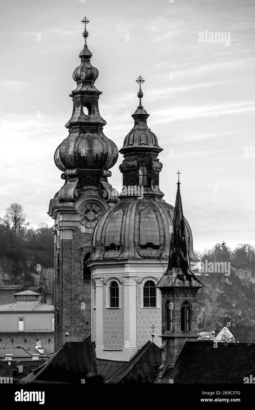 L'abbazia di San Pietro, o arciabbazia di San Pietro, è un monastero benedettino ed ex cattedrale nella città austriaca di Salisburgo. Foto Stock