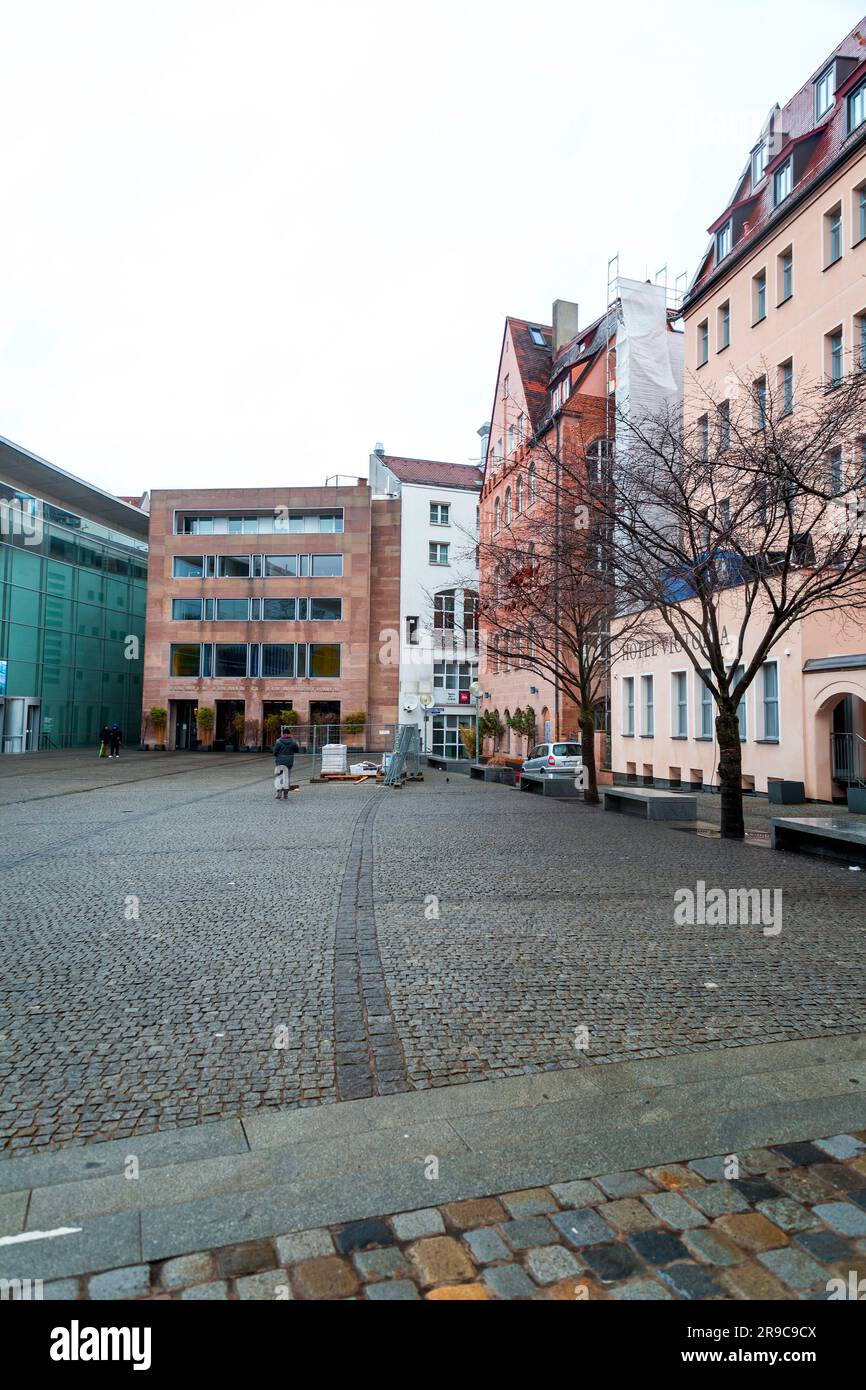 Norimberga, Germania - DEC 28, 2021: Neues Museum Nurnberg (NMN) è un museo di arte e design moderno e contemporaneo a Norimberga. Foto Stock