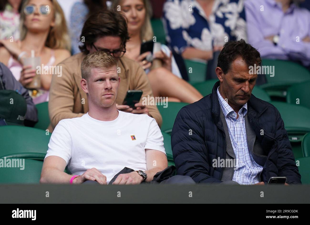 Foto del fascicolo datata 28-06-2021 di Kyle Edmund (a sinistra) negli stand del Centre Court. Jack Draper e Kyle Edmund mancheranno SW19 a causa di un infortunio. Data di emissione: Lunedì 26 giugno 2023. Foto Stock