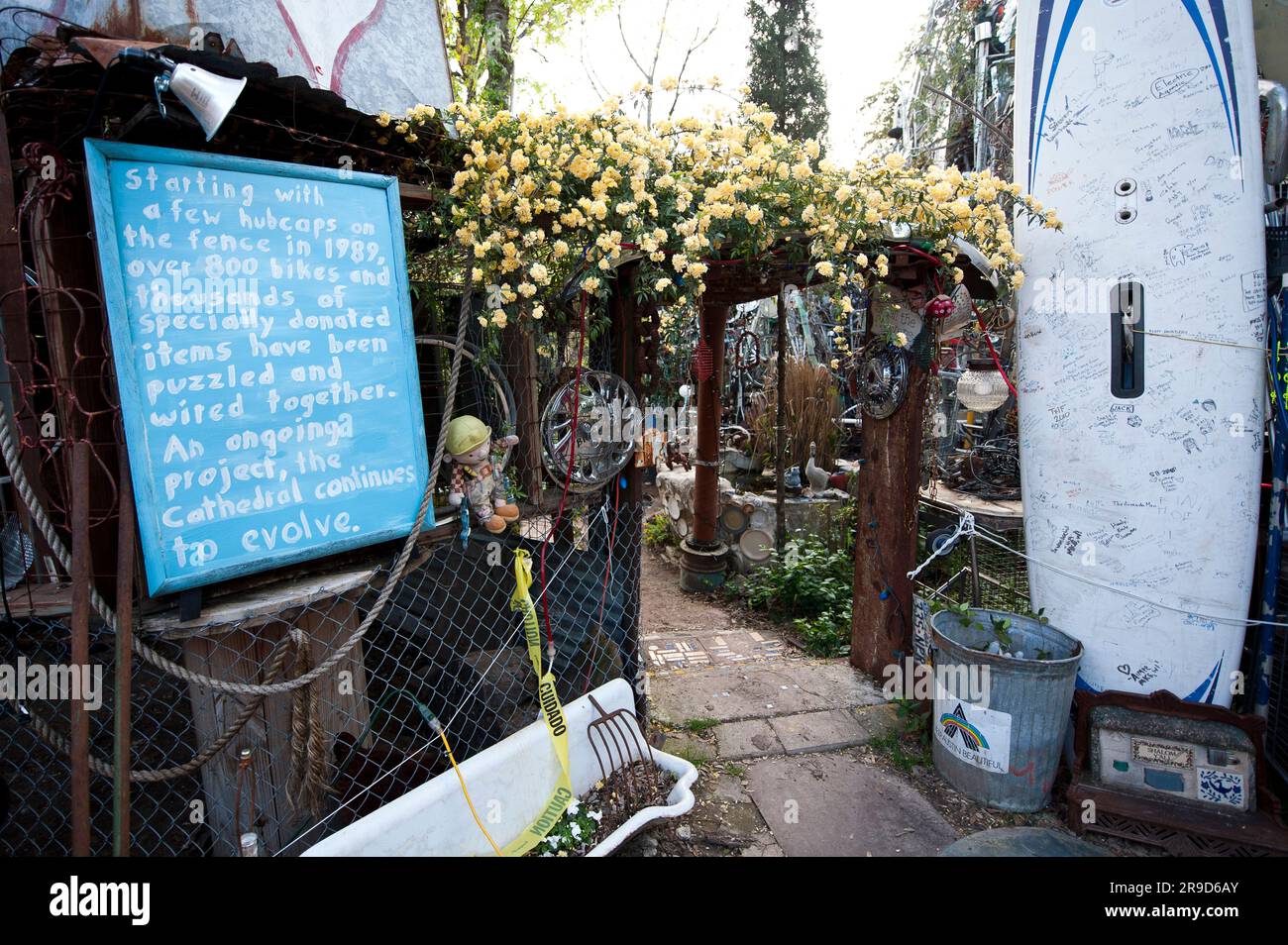 Fuori Austin, Texas: Arte della Cattedrale di Junk Yard Foto Stock