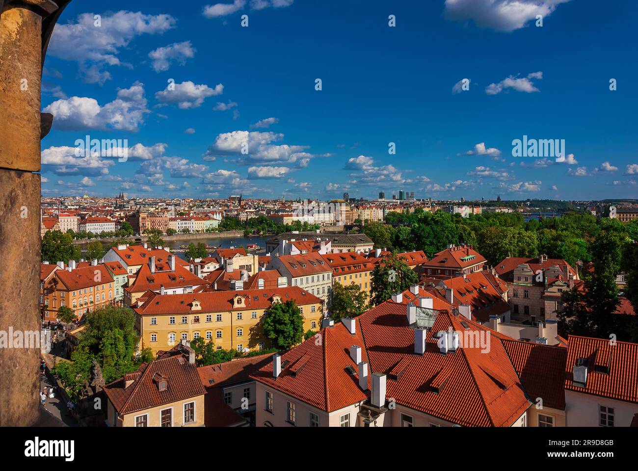 Centro storico di Praga bellissimo skyline da Mala Strana Bridge Tower Foto Stock