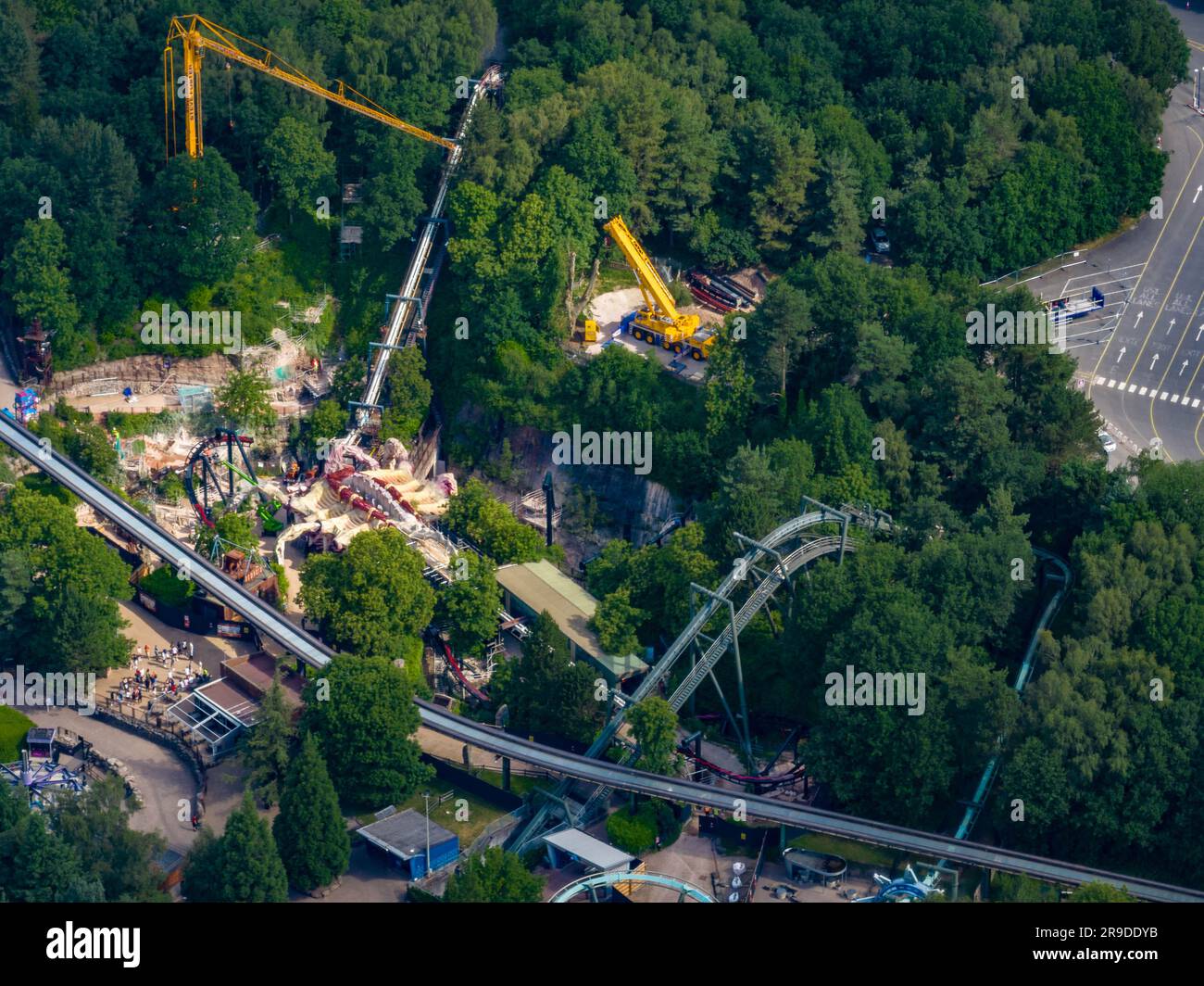 Nemesis ad Alton Towers in fase di ricostruzione con New Track, Take from the Air, Aerial, giugno 2023, Half Way Done Foto Stock