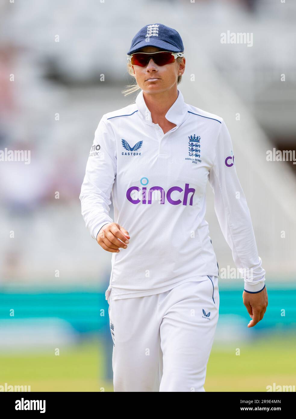 Danni Wyatt d'Inghilterra nel secondo giorno della serie Women's Ashes test 2023. Foto Stock