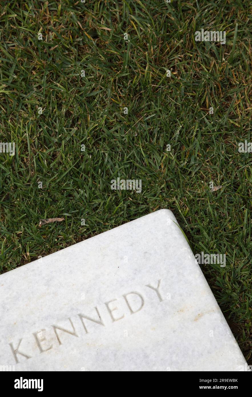 La tomba di Robert Kennedy, al Cimitero Nazionale di Arlington. Arlington, Virginia, USA Foto Stock