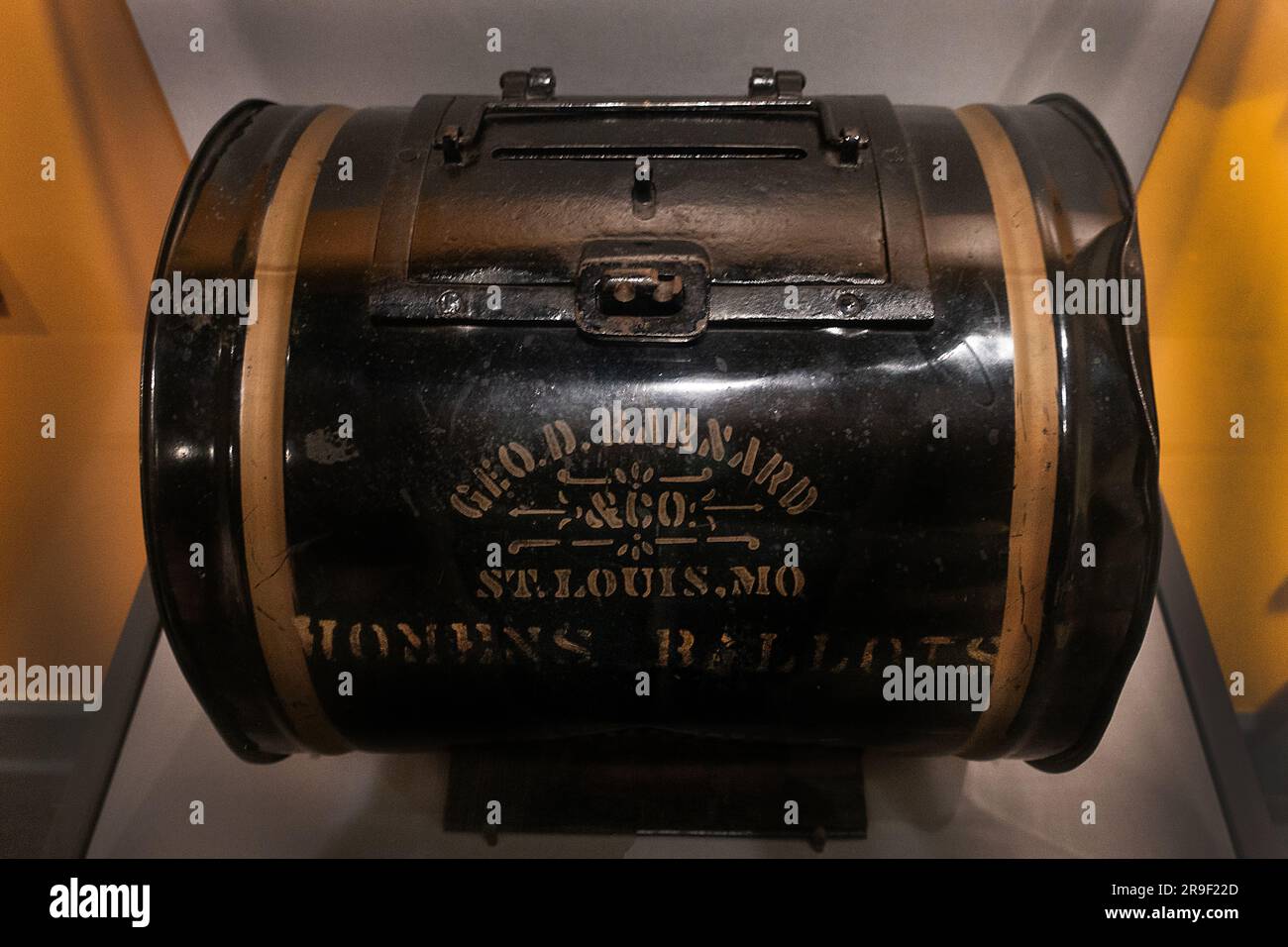 Il 19° emendamento le donne combattono per i diritti di voto mostra al National Constitution Center di Philadelphia PA Foto Stock