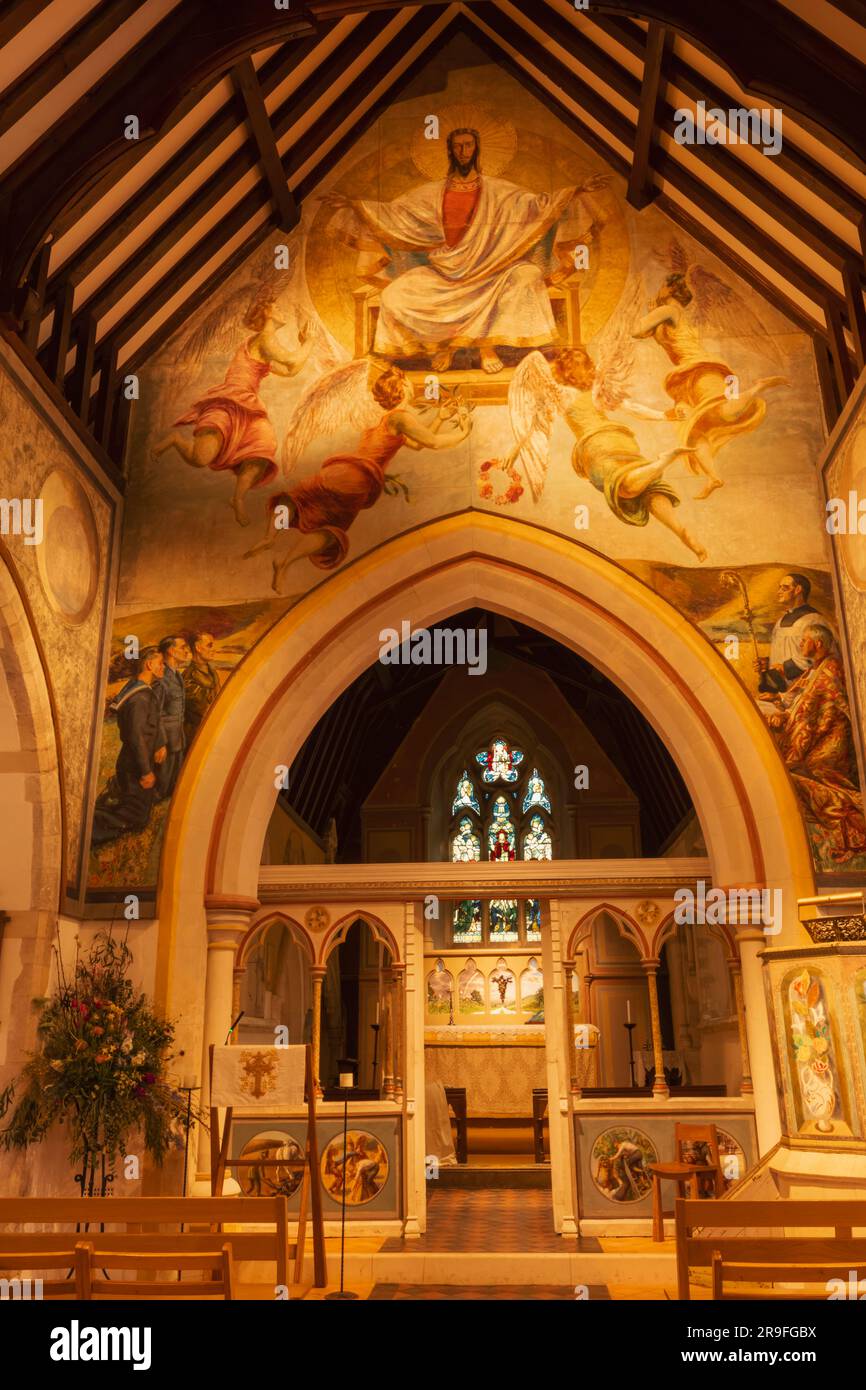 Inghilterra, Sussex, East Sussex, Berwick, Berwick Church alias St Michael and All Angel Church, dipinti interni degli artisti di Bloomsbury Vanessa Bell A. Foto Stock