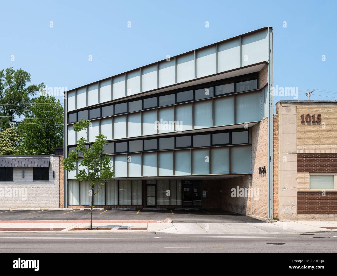 Edificio modernista per uffici in Howard Street a Evanston Foto Stock