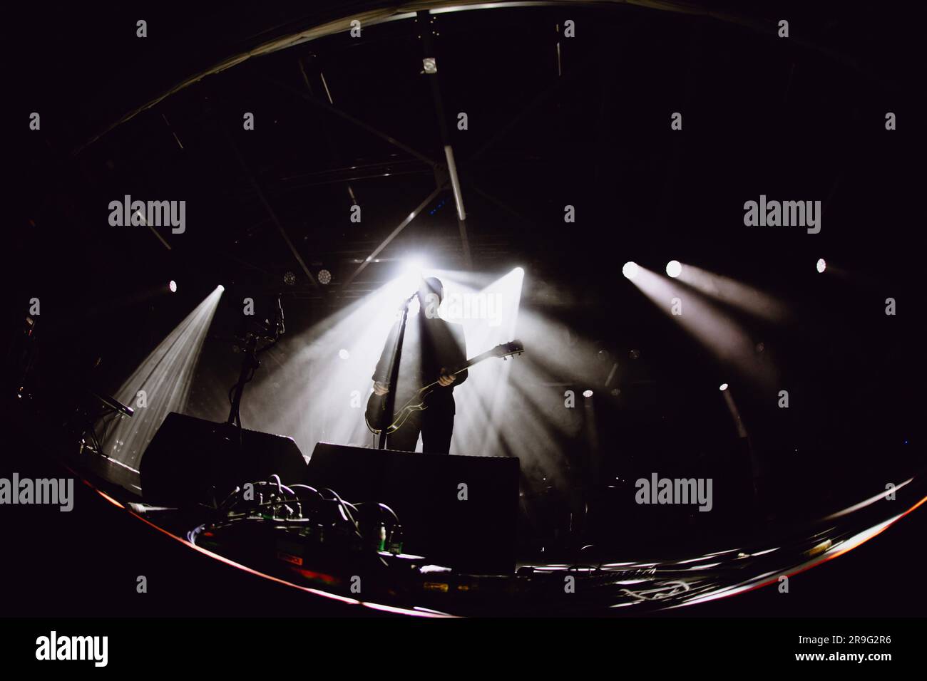 La band indie rock americana Interpol, si esibisce dal vivo a Torino, 2023-06-26 Foto Stock