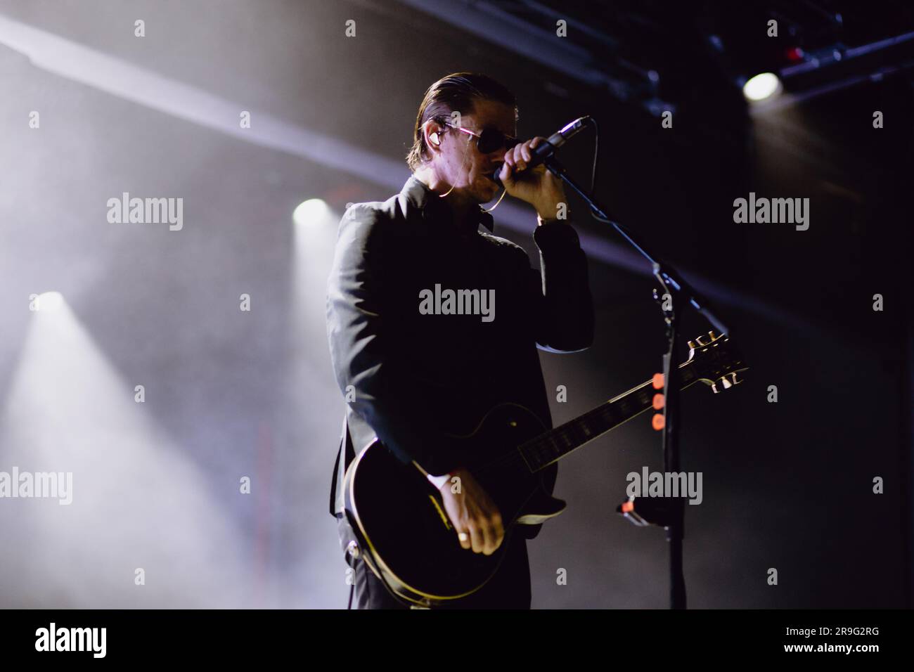 La band indie rock americana Interpol, si esibisce dal vivo a Torino, 2023-06-26 Foto Stock