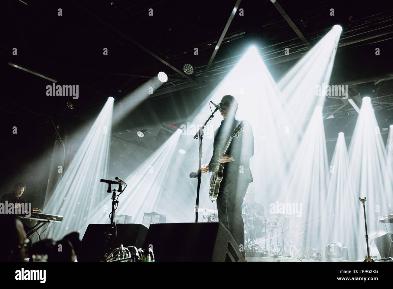 La band indie rock americana Interpol, si esibisce dal vivo a Torino, 2023-06-26 Foto Stock