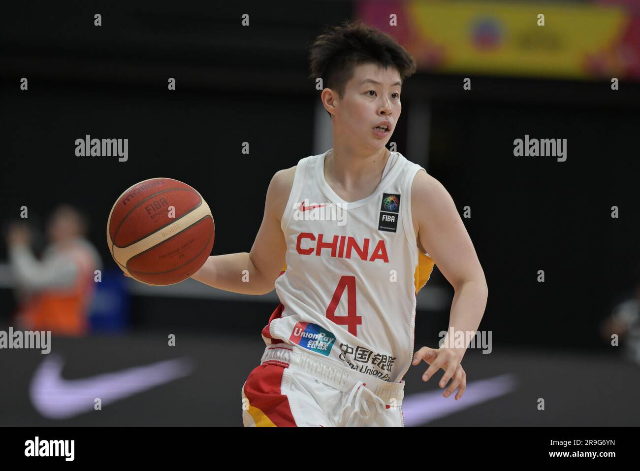 Sydney, Australia. 26 giugno 2023. Li Yuan della squadra di pallacanestro femminile cinese ha visto in azione durante la FIBA Women's Asia Cup Division 2023 Una partita tra Cina e Libano al Quay Centre. Punteggio finale; Cina 89:44 Libano. Credito: SOPA Images Limited/Alamy Live News Foto Stock