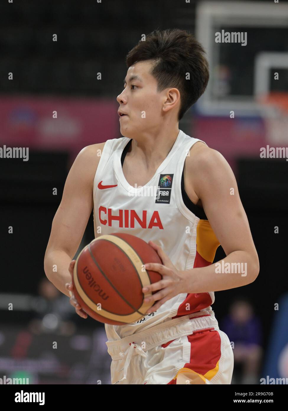 Sydney, Australia. 26 giugno 2023. Yang Shuyu della squadra cinese di pallacanestro femminile ha visto in azione durante la FIBA Women's Asia Cup Division 2023 Una partita tra Cina e Libano al Quay Centre. Punteggio finale; Cina 89:44 Libano. Credito: SOPA Images Limited/Alamy Live News Foto Stock