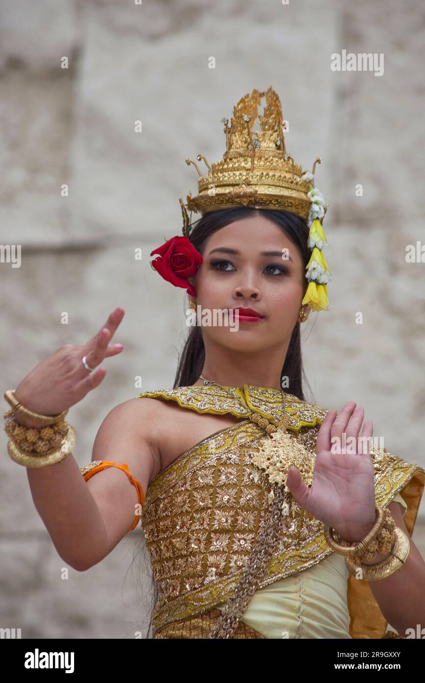Ballerino popolare cambogiano V Foto Stock