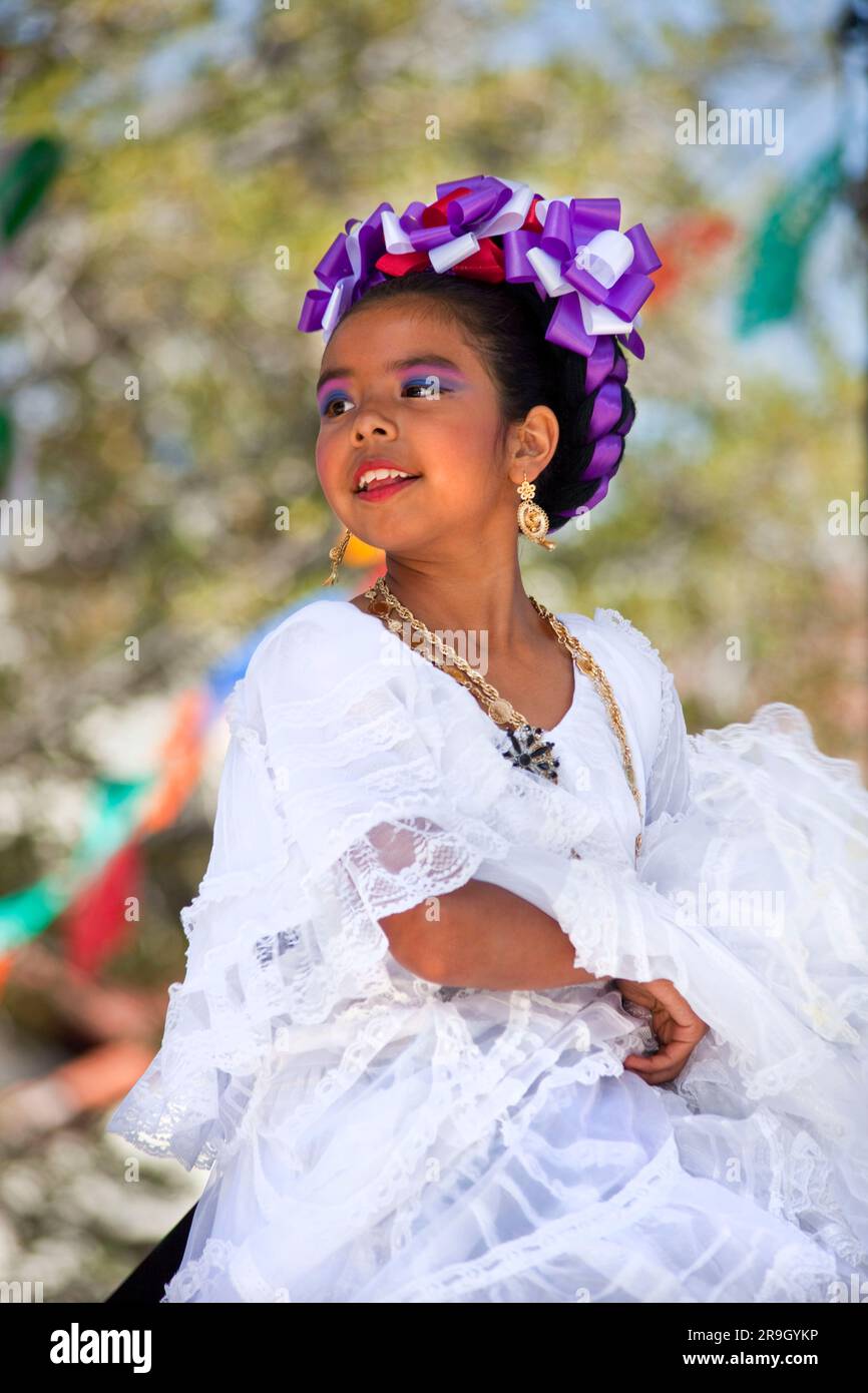 Ballerino folcloristico messicano Cinco de Mayo 2 Foto Stock