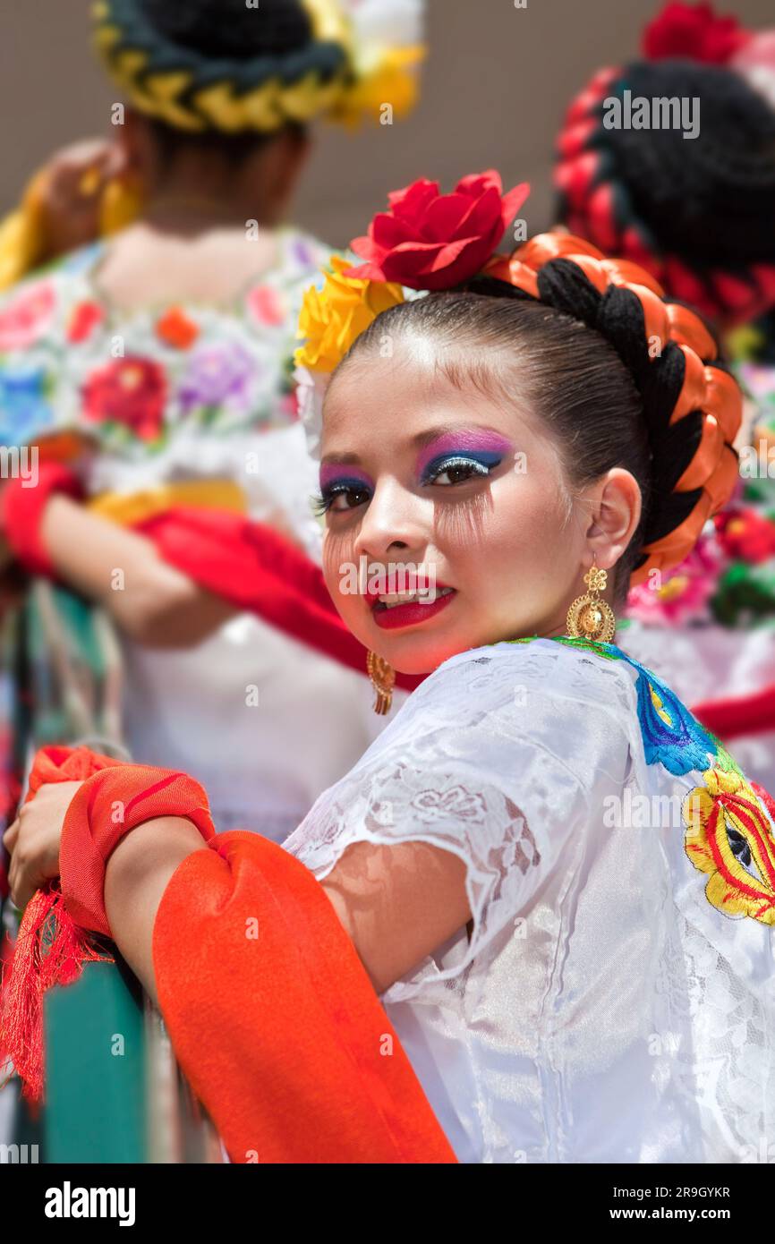 Ballerino folcloristico messicano Cinco de Mayo 3 Foto Stock