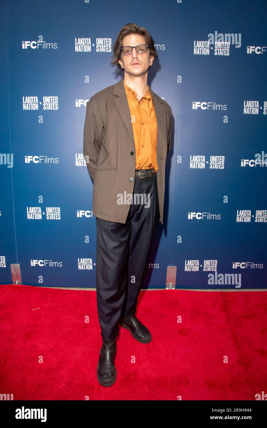 New York, Stati Uniti. 26 giugno 2023. Kevin Phillips partecipa alla prima di "Lakota Nation vs United States" all'IFC Center di New York City. (Foto di Ron Adar/SOPA Images/Sipa USA) credito: SIPA USA/Alamy Live News Foto Stock