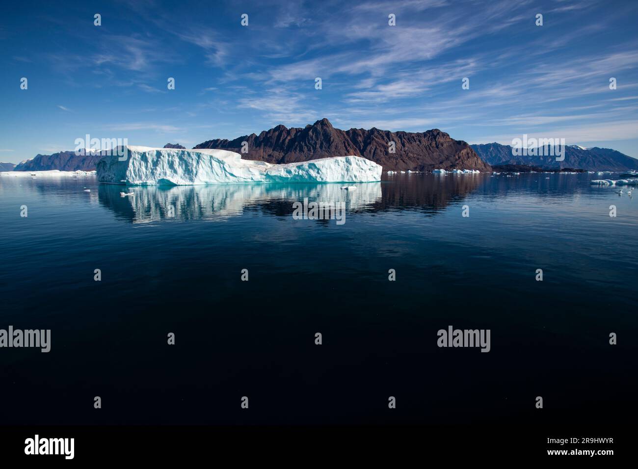 Iceberg vicino Nugatsiaq, Baffin Bay, Groenlandia, 2009. Secondo una ricerca pubblicata nel 2023, la fusione annuale verage della Groenlandia tra il 2017 e il 2020 è stata Foto Stock