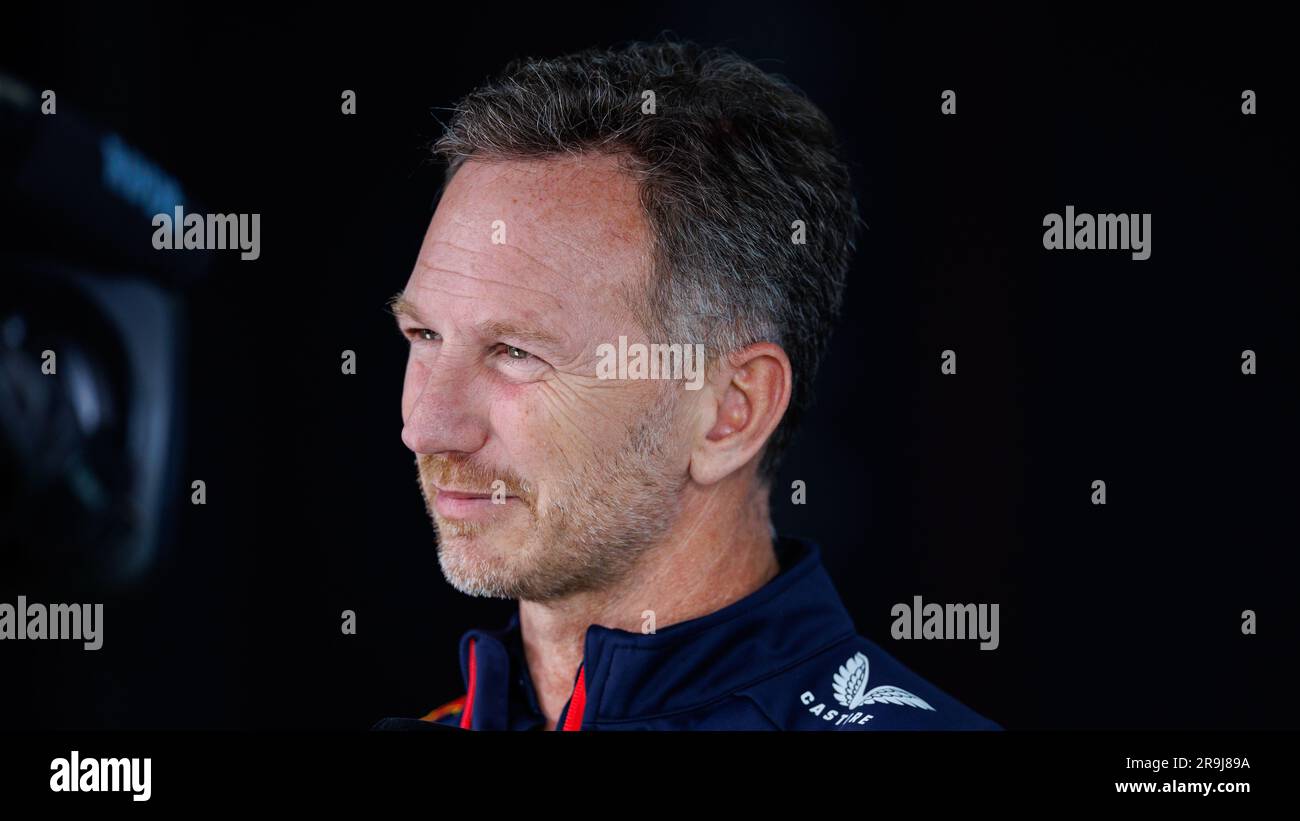 MELBOURNE, AUSTRALIA, Albert Park Street Circuit, 31 marzo: Christian Horner, team principal del Red Bull Racing F1 Team nel paddock durante il Foto Stock