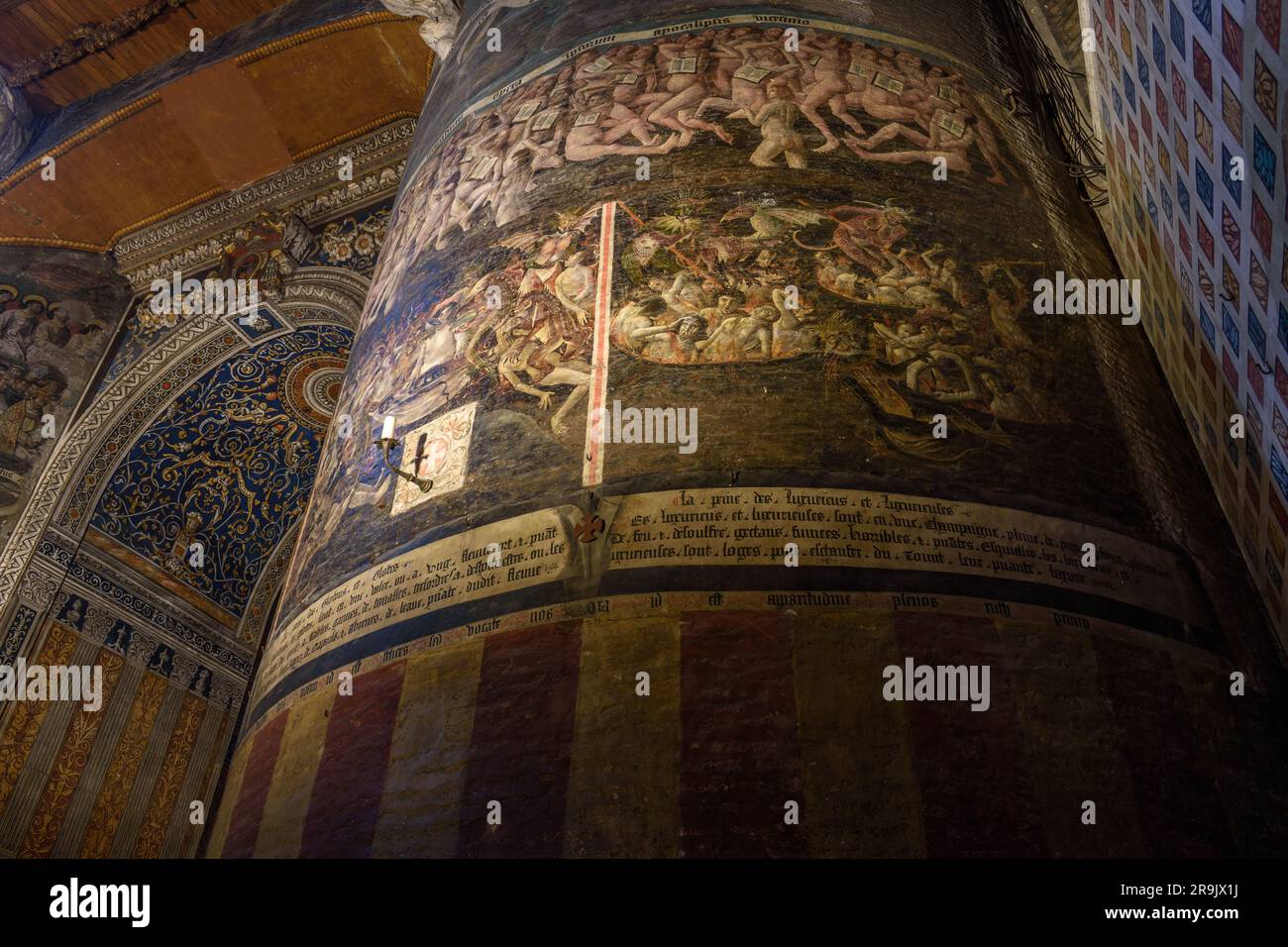 La Sua Cattedrale è Un Capolavoro Del Gotico Francese Cattedrale di Sainte-Cecile di Albi, costruita in stile gotico francese