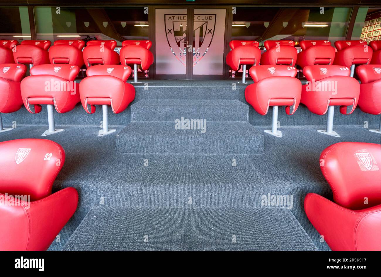Tribuna VIP all'arena di San Mames, lo stadio di casa ufficiale dell'FC Athletic Bilbao, Spagna Foto Stock
