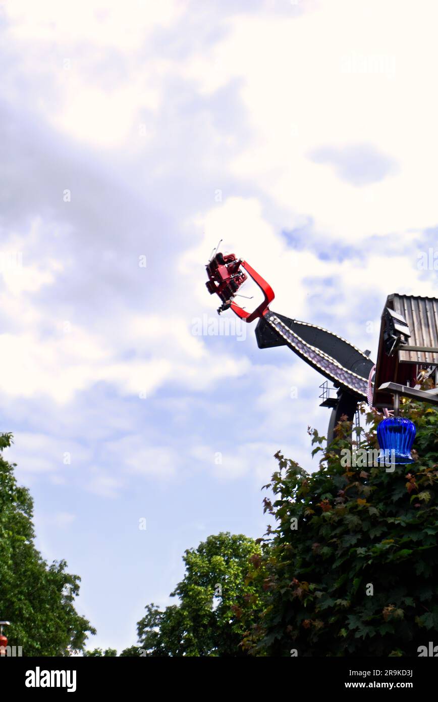 Giro d'azione sul Prater che oscilla nel cielo Foto Stock